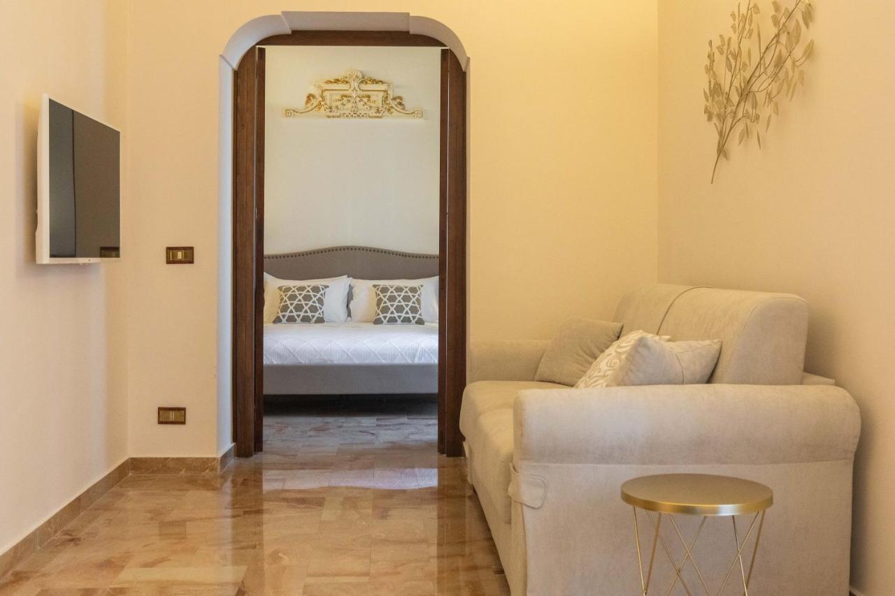 פלרמו Appartamenti Porto Antico La Cala מראה חיצוני תמונה